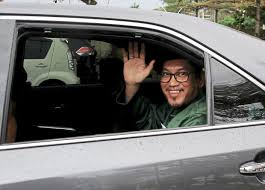Ahmad faizal azumu is the bersatu deputy president. Ahmad Faizal Azumu Resigns As Perak Mb Updated The Star