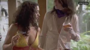 Jenna Lind Breasts nude scene in Underbelly - UPSKIRT.TV