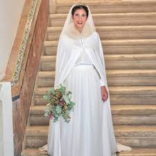 Maybe you would like to learn more about one of these? Estolas De Pelo En Capas El Complemento Favorito Para Las Novias De Invierno Foto 1