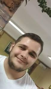 Svaki dan života zlata je vrijedan, dragi sine i danas i sutra i svaki dan  moga života. Sine, budi sretan i nasmijan, ljubi živi pun život, uči, ne  gubi srce, budi jači!