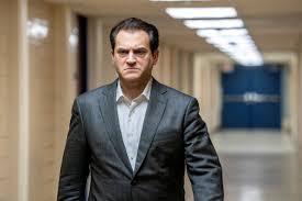 Find jimmy richter's contact information, age, background check, white pages, criminal records, photos, relatives, social networks & resume. Your Honor Stark Gespielte Miniserie Mit Bryan Cranston Als Richter Und Vater Review Fernsehserien De