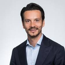 Daniel Hirth's Instagram, Twitter & Facebook