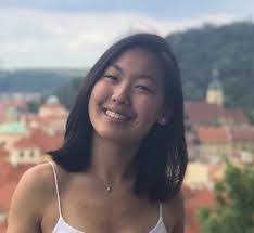 Elinor Hughes's Instagram, Twitter & Facebook