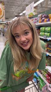 Autumn Sargent's Instagram, Twitter & Facebook