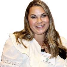 Edna Leyva's Instagram, Twitter & Facebook