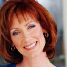 Darlene Cahill's Instagram, Twitter & Facebook