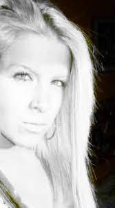 Bonnie Caton's Instagram, Twitter & Facebook