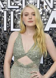 Welcome to dakota fanning daily your latest source for actress dakota fanning. Dakota Fanning 2020 Screen Actors Guild Awards 06 Gotceleb