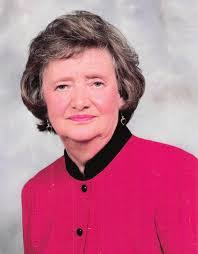 Elsa Riddle's Instagram, Twitter & Facebook