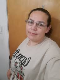 Hellooo again, #NotSoPerfectCovers , this time for the awesome Anne Elin  who has asked me that for a while... I've been trying for almost the last  two hours and this is the