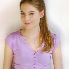 Clara Pasieka: Actor and playwright in Toronto…