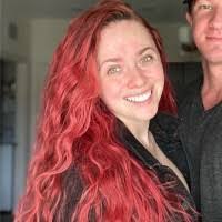 Mindy Shafer's Instagram, Twitter & Facebook