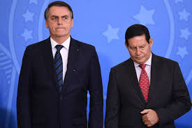 German chancellor angela merkel and brazilian president jair bolsonaro spoke on the phone on friday as merkel expressed also read: Bolsonaro Diz Que Macron E Merkel Nao Tem Autoridade Para Discutir Questao Ambiental 04 07 2019 Mundo Folha