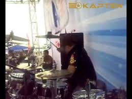 Album pertamanya ialah kapten, dirilis pada tahun 2006. Daily Movies Hub Download Kapten Solo Drum Mp4 3gp Mp3 Flv Webm Pc Mkv