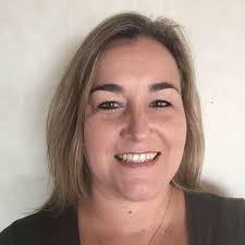 Yvette Fourie's Instagram, Twitter & Facebook