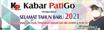 Pagar keliling terbuat dari bahan sejenis monel dan jeruji besinya bermotif keris luk 7 sehingga tampak kontras dengan rumah di sekitarnya. Kota Pati Dengan 5 Keunikan Yang Jarang Diketahuinya