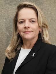 Marisa Marques's Instagram, Twitter & Facebook