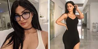 Her primary sources of income include youtube and wolf pack merchandise. Sssniperwolf Wiki Height Weight Age Bio Boyfriend Net Worth Family
