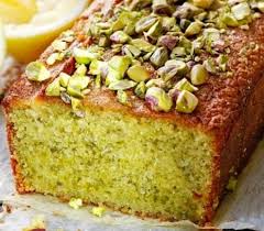 Le Cake Gourmand A La Pistache Est Un Gateau A Base De Farine Beurre Pistache Yaourt Nature Oeufs Levure Vanille Et Sel En 2020 Recette Facile Pistache Recette