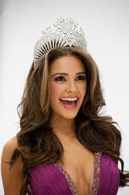 Love Her Hair Make Up And Dress Serious Girl Crush Right Now 3 Beauty Olivia Culpo Hair Styles