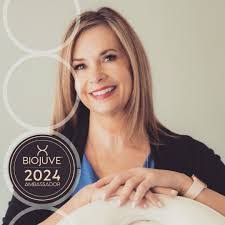 Lisa Perdue's Instagram, Twitter & Facebook