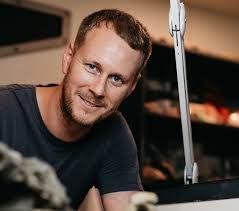 Darryl Potter's Instagram, Twitter & Facebook