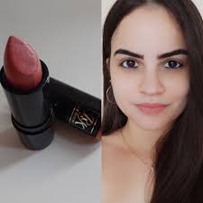 Não mancha nem resseca os lábios e promove uma cor uniforme sem desbotar ou ficar opaco! Top 6 Batons Nude Modalissa