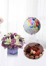 Pictures with balloons happy birthday with balloons gif animated pictures find the perfect birthday card with balloon to send to your loved one. Buy Birthday Wishes Combo In Dubai Uae Discounted Birthday Wishes Combo Flowers