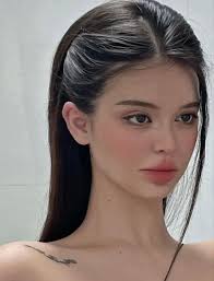 Hthoa adlı kullanıcının Lưu nhanh panosundaki Pin