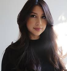 Janet Escobar's Instagram, Twitter & Facebook