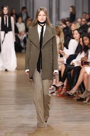 Auspichiamo altresí un felice anno nuovo 2020. Moda Anni 70 Inverno Vintage 2019 2020 Diredonna
