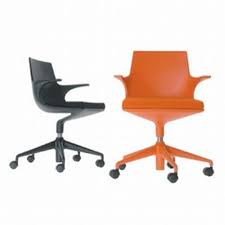 Skip to the end of the images gallery. Spoon Chair Drehstuhl Von Kartell Bei Homeform De