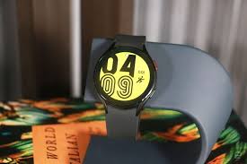 Galaxy watch 4 classic is a smartwatch made by samsung with new features diverged from various varieties of a comparative class. Nxrodzfio5p4jm