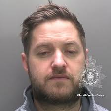 Man strangled his partner 'for 30 seconds' after row over money