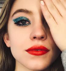 Euphoria Is Giving Us Major Beauty Inspiration Star Style Ph Artistry Makeup Best Makeup Products Makeup