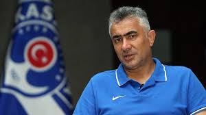 Kasımpaşa is playing next match on 28 feb 2021 against göztepe in süper lig.when the match starts, you will be able to follow göztepe v kasımpaşa live score, standings, minute by minute updated live results and match statistics.we may have video highlights with goals and news for some. Kasimpasa Da Teknik Direktor Mehmet Altiparmak Ile Yollar Ayrildi