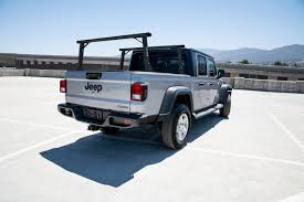 Just like your jeep gladiator, the cx classic truck caps are not only designed to look great, but also. 2020 2021 Jeep Gladiator Clipper Truck Rack Fleetside Track System Cab Height All Black Cross Bar