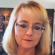 Is the Mrs. Quilty box subscription worth it for quilting beginners?