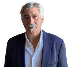 Antonio Robles's Instagram, Twitter & Facebook