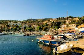 Ste Maxime Par Maciek Swiderski Sainte Maxime Activites Nautiques Navire