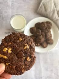 Kue coklat chip, kue kering coklat, coklat chip, goodtime cookies, chocolate chip cookies kue coklat chip ini berasal dari massachusetts, amerika serikat. Resepi Coffee Walnut Choc Chip Cookies Korang Mesti Suka Resepi My