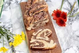 Hefezopf Vegan Zutaten Fur Den Hefeteig 400g Mehl Jedes Mehl Brauchbar 50g Proteinpulver Je Nach Geschmack Z B Vegane Lebensmittel Essen Hefezopf Hefe