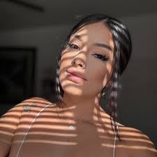 𝐈𝐬𝐡𝐚 𝐍𝐚𝐯𝐚𝐫𝐫𝐨.