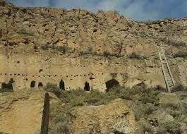 Find all the transport options for your trip from santa fe to gila cliff dwellings national monument right here. Puye Cliff Dwellings Wikipedia