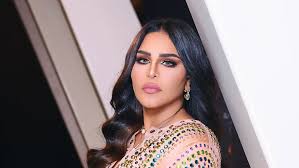 يذكر أن نضال الأحمدية هي من سربت التسجيل الصوتي لوالد حسام حبيب، وأعلنت أن الأمر يتم الترتيب له منذ 6 أشهر. Ø§ØªÙ‡Ù…Øª Ù…Ø·Ø±Ø¨Ø© Ø¨Ù„Ø¹Ø¨ Ø§Ù„Ù‚Ù…Ø§Ø± ÙˆÙ‡ÙŠÙØ§Ø¡ ØºØ±Ù…ØªÙ‡Ø§ Ù…Ø¹Ù„ÙˆÙ…Ø§Øª Ø¹Ù† Ù†Ø¶Ø§Ù„ Ø§Ù„Ø£Ø­Ù…Ø¯ÙŠØ© Ù…ÙØ¬Ø±Ø© Ø£Ø²Ù…Ø© Ø´ÙŠØ±ÙŠÙ† Ø¹Ø¨Ø¯ Ø§Ù„ÙˆÙ‡Ø§Ø¨