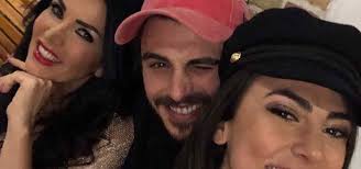 Ha poi aggiunto in ogni caso di non fidarsi di lui e quindi di conseguenza di averlo svegliato. Fariba Tehrani La Mamma Di Giulia Salemi E Fidanzata Sospetti Sul Nome Dell Uomo
