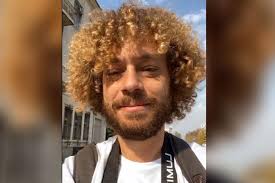 Канал ильи варламова varlamov 2,02 млн подписчиков. Bloger Ilya Varlamov Progulyalsya Po Krasnodaru Prokatilsya Na Tramvae I Poradovalsya Teploj Pogode