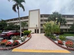 2-Bedroom Condos in Coconut Creek FL under $300,000