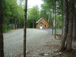 Whispering falls is located along the north santiam river at an elevation of 2,000 feet. Whispering Falls Campground Whispering Falls Campground