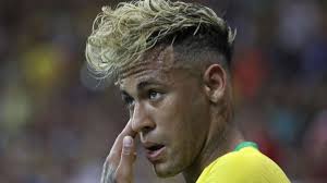 Er ist einer der jüngsten fußballer, die ihn zu einer modeikone unter seinen fans machen. Neymar Und Sein Spaghetti Look Stars